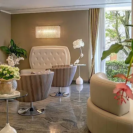 Hotel Alexander