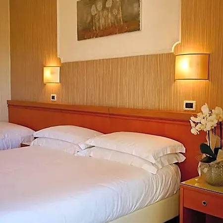 Hotel Alexander 4*